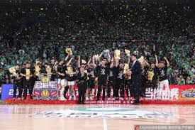 东契奇遭名嘴猛批：他是进攻球霸+误用詹姆斯！