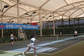 德州游骑兵队在夺冠后 2024 赛季表现平平，未能晋级季后赛